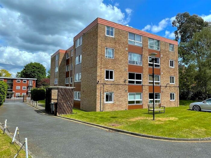 2 Bedroom Flat To Rent In Shortlands Grove, Shortlands, Bromley, BR2
