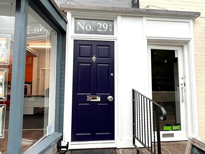 1 Bedroom Apartment For Sale In High Street, Wivenhoe, CO7