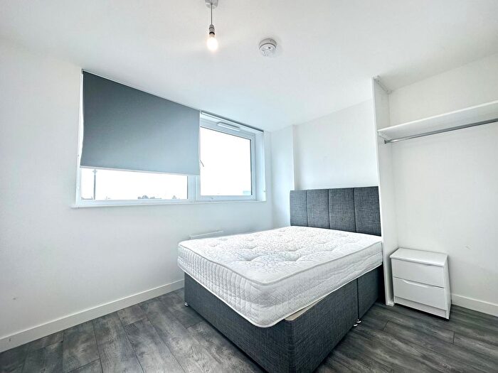 2 Bedroom Property To Rent In Coventry Road, Birmingham, B25