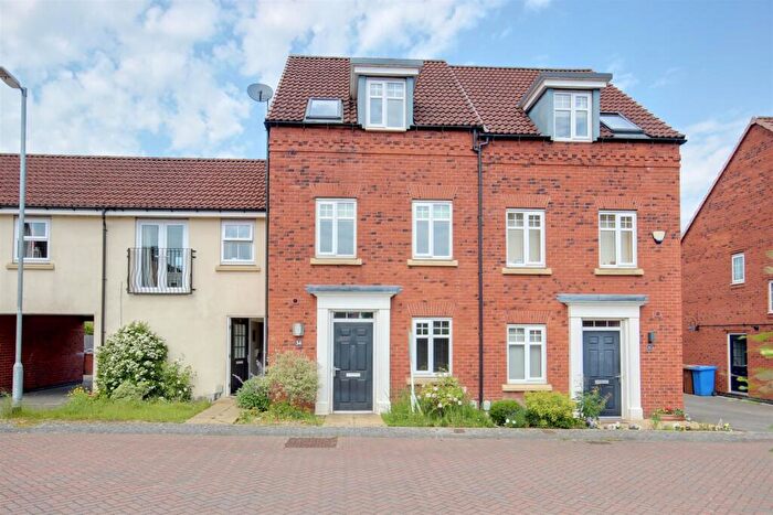 3 Bedroom Town House For Sale In Newman Avenue, Beverley, HU17