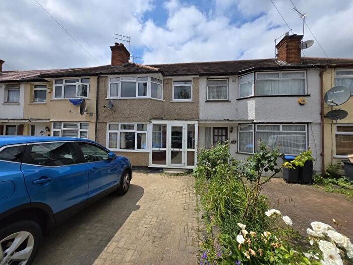 3 Bedroom Property To Rent In Charlton Road, Edmonton, N9