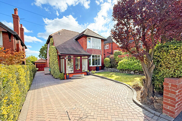 3 Bedroom Detached House For Sale In Woodlands Road, Harrogate, HG2
