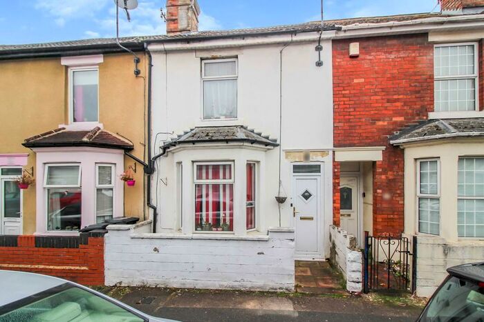 3 Bedroom Terraced House To Rent In Ipswich Street, Ferndale, Swindon, SN2