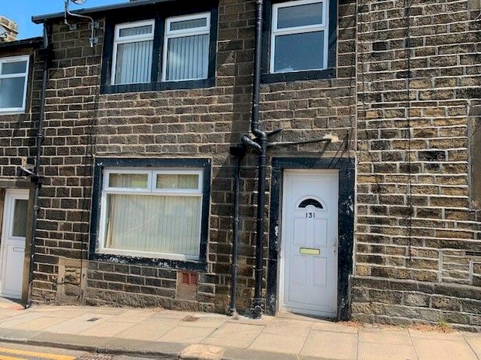 2 Bedroom Cottage To Rent In Main Street, Wilsden, Bradford, BD15