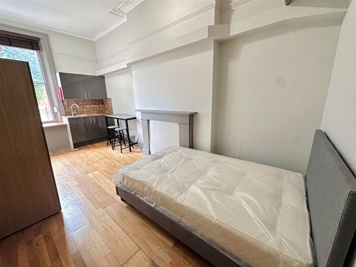 Studio To Rent In Belsize Avenue, Belsize Park, London, NW3