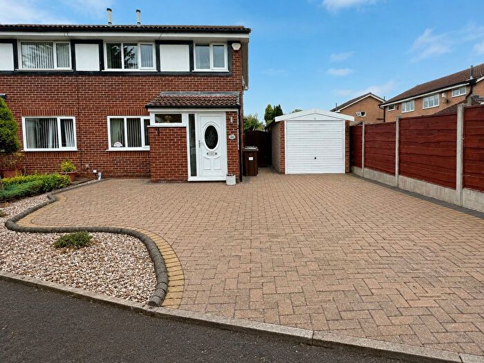 3 Bedroom Semi-detached House For Sale In Riverbank Drive, Bury, BL8