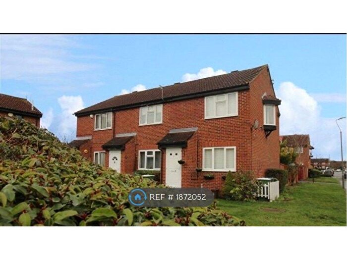 2 Bedroom End Of Terrace House To Rent In Belvedere, Belvedere, DA17