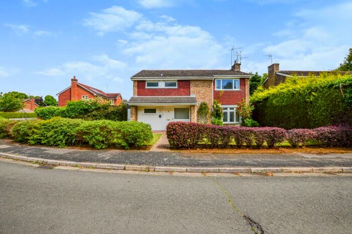 4 Bedroom Detached House To Rent In Chestnut Way, Busbridge, Godalming, Surrey, GU7