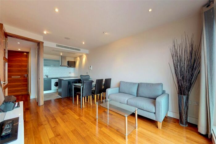 1 Bedroom Flat To Rent In Peninsula Apartments, Paddington, W2