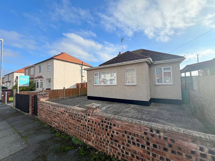 2 Bedroom Bungalow For Sale In Oakville Avenue, Rhyl, Denbighshire, LL18