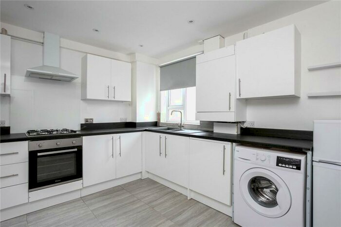 3 Bedroom Property To Rent In Queen Anne Road, London, E9