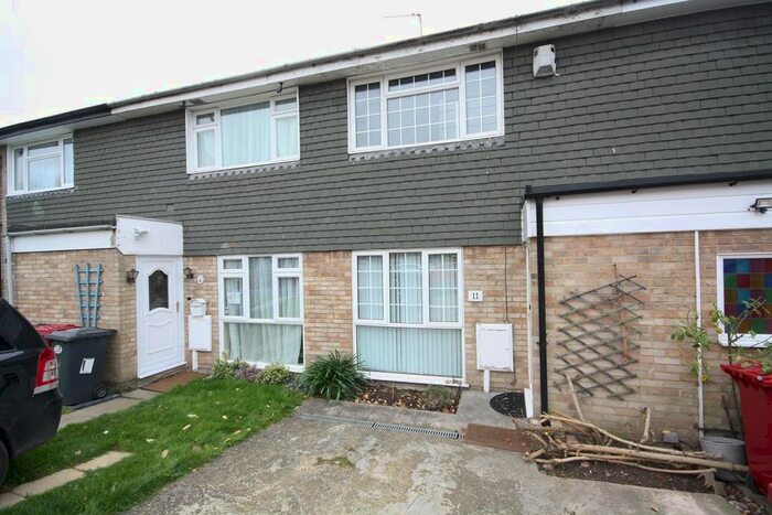 3 Bedroom Property To Rent In Severn Crescent, Slough SL3