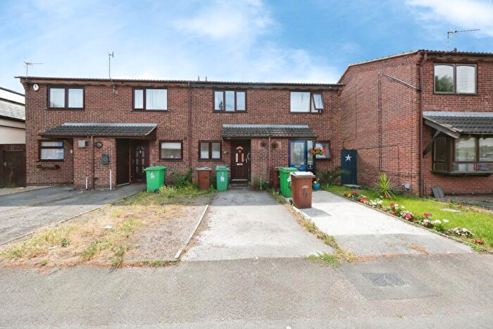 2 Bedroom Terraced House For Sale In Crest View, Sherwood, Nottinghamshire, NG5