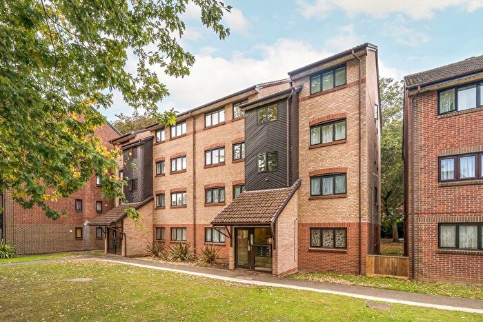 1 Bedroom Flat To Rent In St. Christophers Gardens, Thornton Heath, CR7