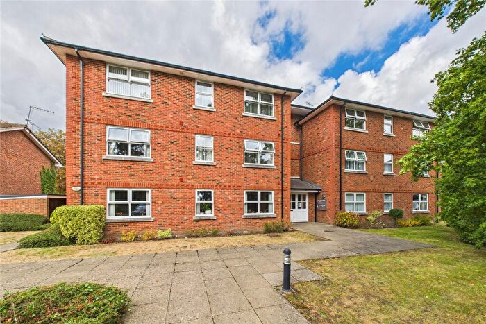 2 Bedroom Apartment For Sale In Flat, William Court, Guildford Road East, Farnborough, Hampshire, GU14