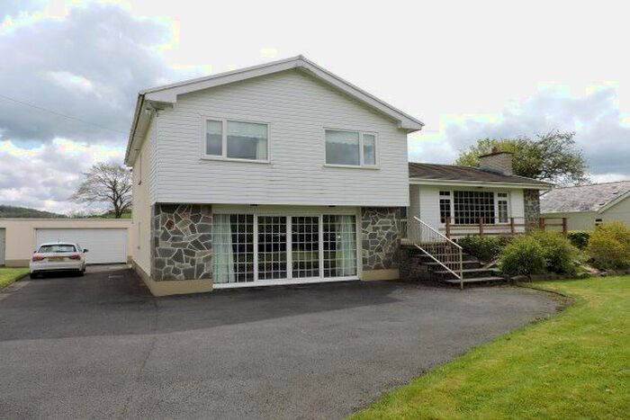 4 Bedroom Property To Rent In Llanwrda, Llanwrda, SA19