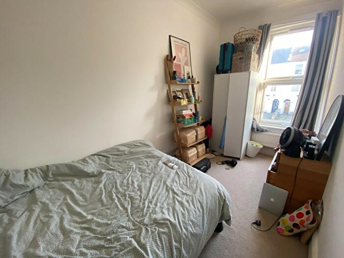 2 Bedroom Flat For Sale In Flat B, Lichfield Road, Cricklewood, London, NW2