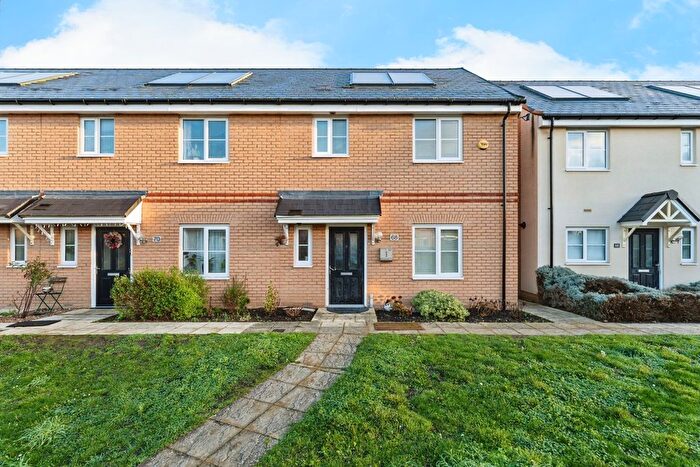 3 Bedroom End Terrace House For Sale In Primrose Lane, Cambridge, Cambridgeshire, CB24