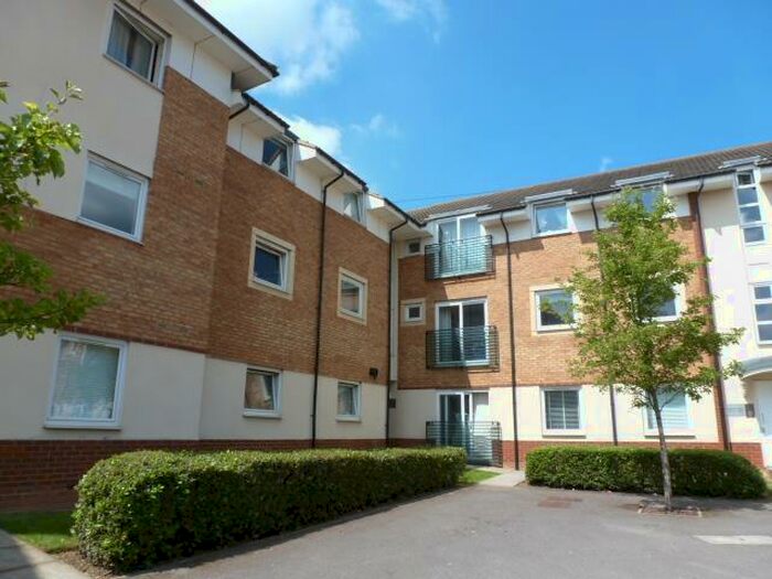 1 Bedroom Apartment To Rent In Eddington Crescent, Welwyn Garden City, AL7