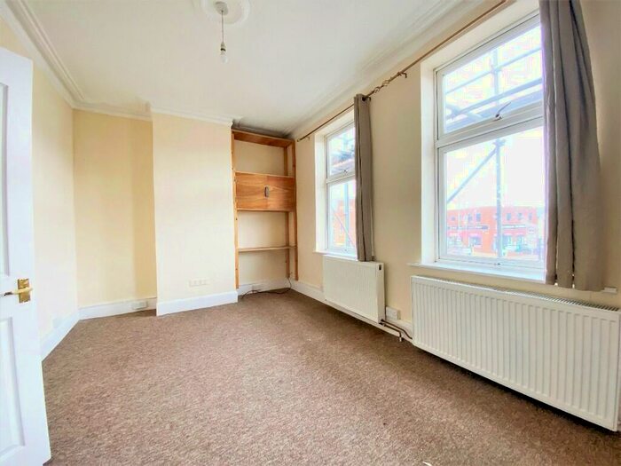 1 Bedroom Apartment To Rent In East Barnet Road, New Barnet, EN4