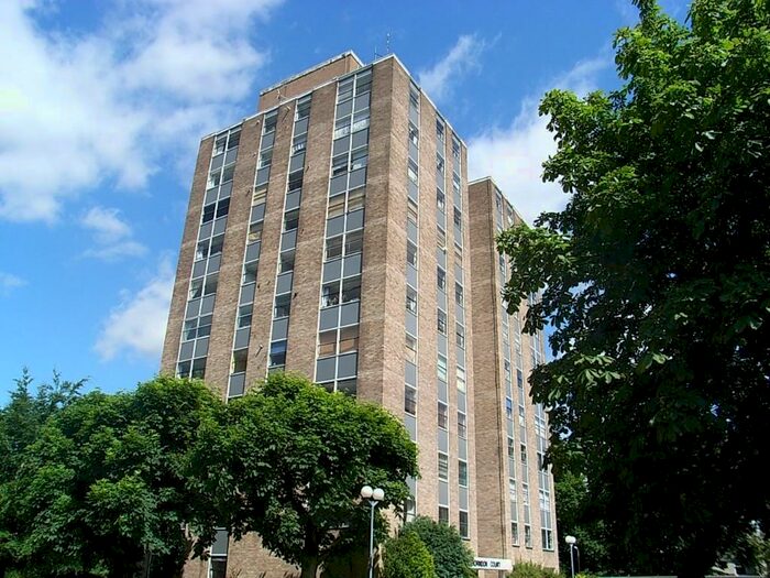 2 Bedroom Flat To Rent In Eagle Way, Brentwood, Essex, CM13