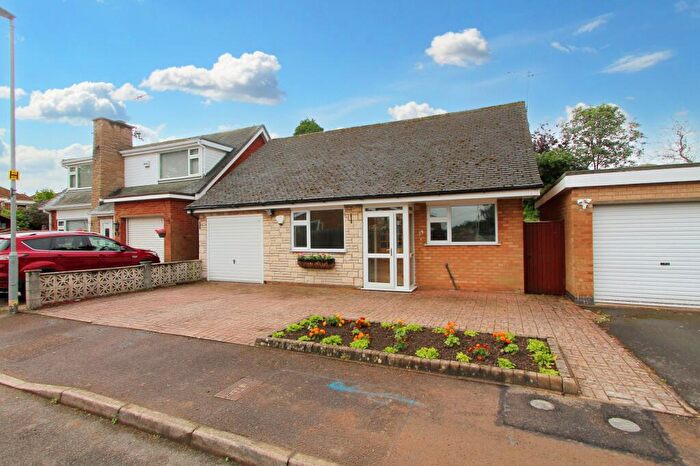 2 Bedroom Detached Bungalow For Sale In Angus Close, Thurnby, Leicester, LE7