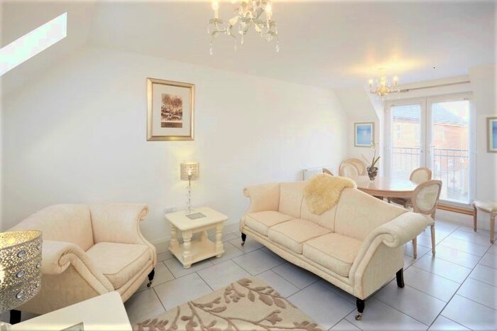 2 Bedroom Flat To Rent In Minns Crescent, Norwich, NR14