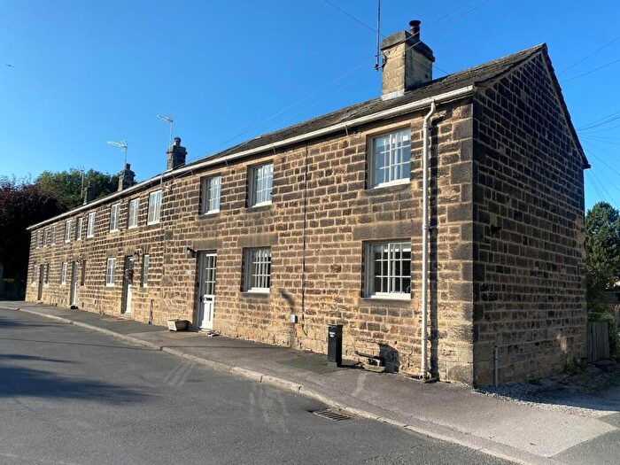 3 Bedroom Cottage To Rent In Bondgate, Harewood, Leeds, LS17