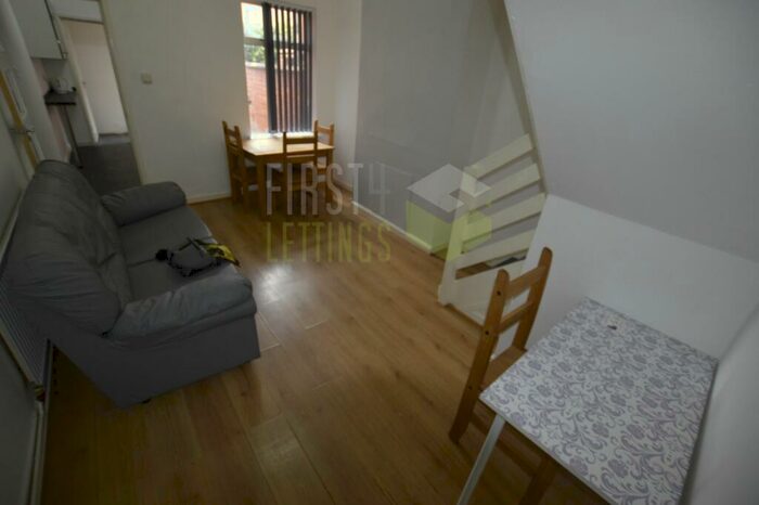 2 Bedroom Terraced House To Rent In Burnmoor Street, Leicester, LE2