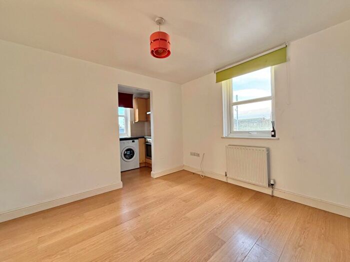 1 Bedroom Flat For Sale In Sidwell Street, Exeter, EX4