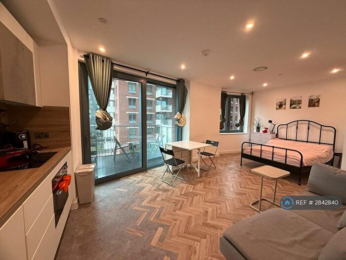 Studio To Rent In Makers Yard, London, E3
