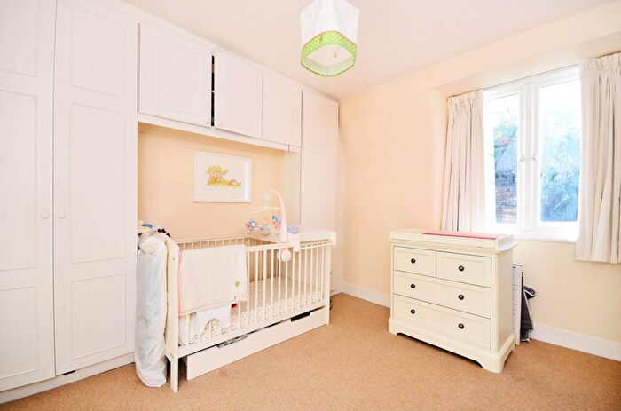 2 Bedroom Flat To Rent In Alexandra Park Road, Alexandra Park, London, N22