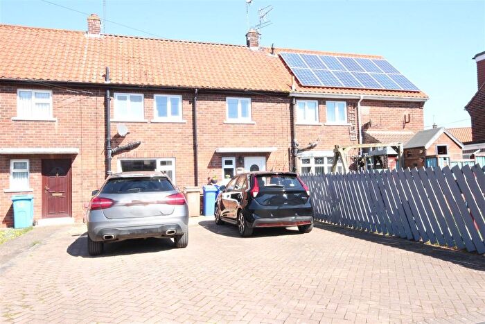 4 Bedroom Terraced House For Sale In Arden Road, Beverley, HU17