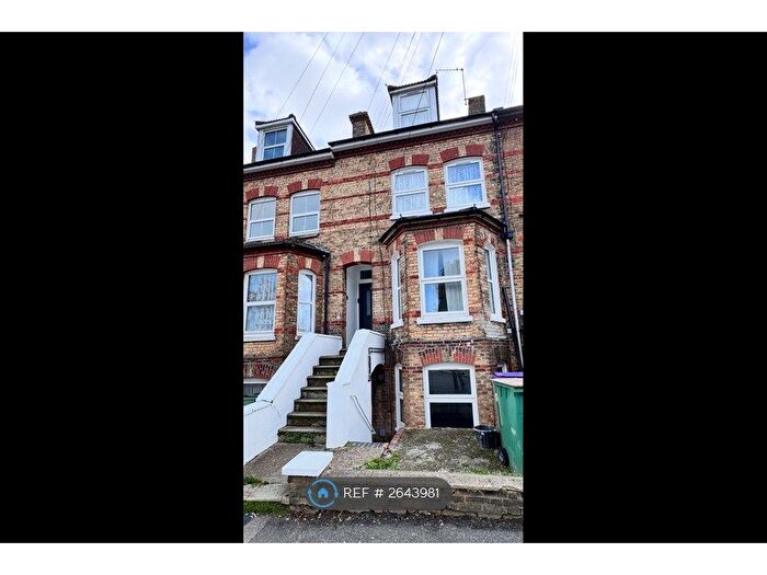 1 Bedroom Flat To Rent In Coolinge Road, Kent, CT20