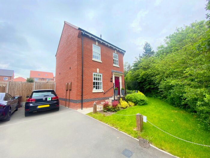 3 Bedroom Semi-Detached House For Sale In Woolsthorpe Close, Melton Mowbray, LE13