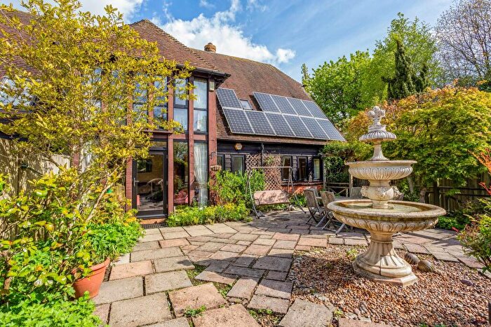 4 Bedroom Semi-Detached House For Sale In Pound Farm Barns, Chawton, GU34