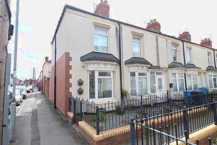 2 Bedroom End Of Terrace House To Rent In Holland Street, Hull, HU9
