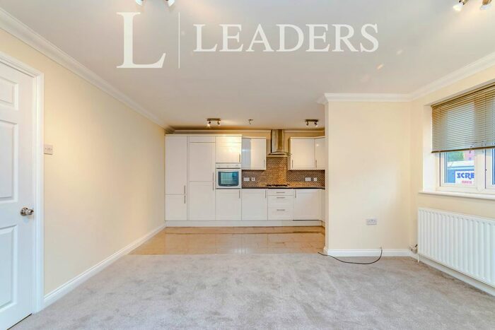 1 Bedroom Flat To Rent In Craignish Avenue, London, SW16