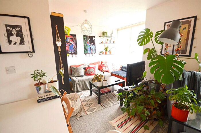 2 Bedroom Apartment To Rent In Copper Place, Fallowfield, Greater Manchester, M14