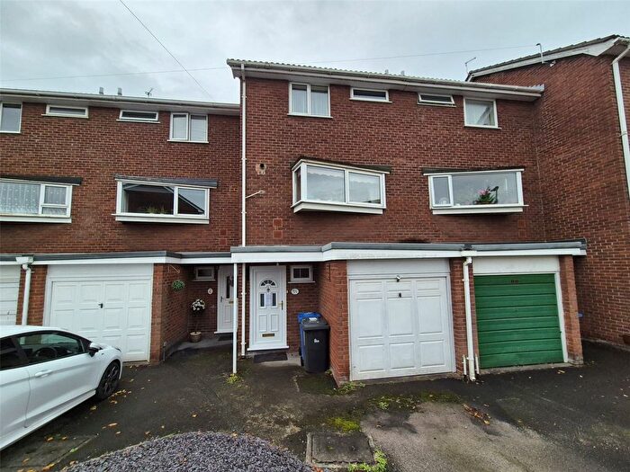 3 Bedroom Terraced House For Sale In Waterbridge Court, Appleton, Warrington, Cheshire, WA4
