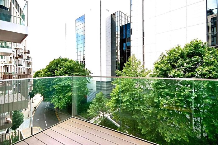 2 Bedroom Apartment To Rent In Admiralty House, Vaughan Way, London, E1W