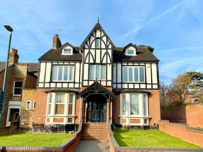 2 Bedroom Flat To Rent In Upton Road South, Bexley, Kent, DA5