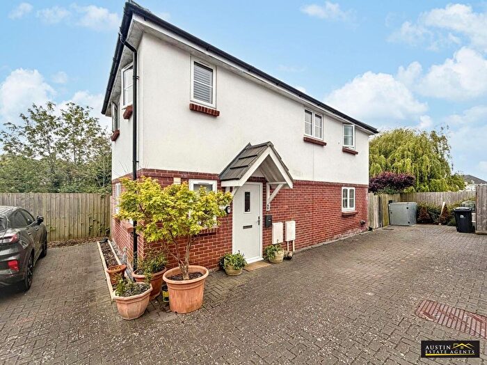 3 Bedroom Detached House For Sale In Maple Grove, Knightsdale Road, Weymouth, DT4