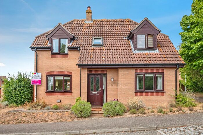 3 Bedroom Detached House For Sale In Canon Hoare Road, Aylsham, Norwich, NR11