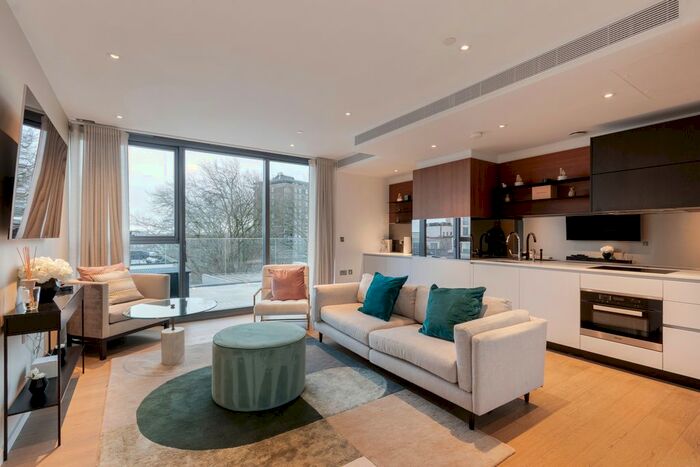 2 Bedroom Flat To Rent In Long Street, London, E2