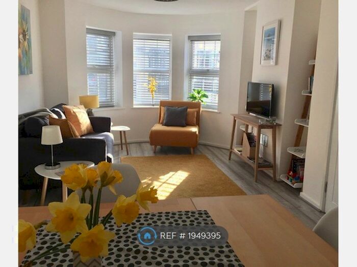 2 Bedroom Flat To Rent In Norfolk Court, Brighton, BN1