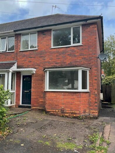 3 Bedroom Semi-Detached House To Rent In Curbar Road, Great Barr, Birmingham, B42