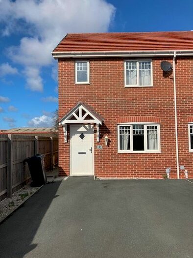 2 Bedroom Semi-Detached House To Rent In Saltney, Flintshire, CH4