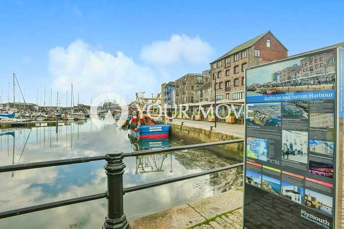 2 Bedroom Flat To Rent In Barbican Court, Plymouth, Devon, PL4