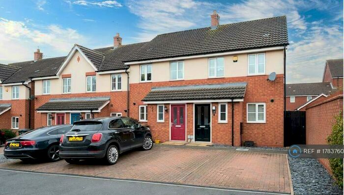 2 Bedroom End Of Terrace House To Rent In Surrey Drive, Coventry, CV3
